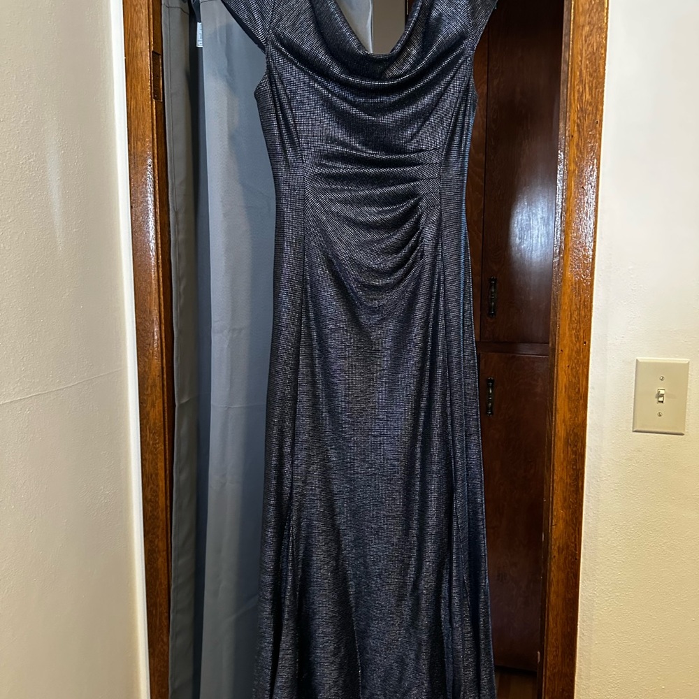 Tahari Charcoal Gray Wedding Dress